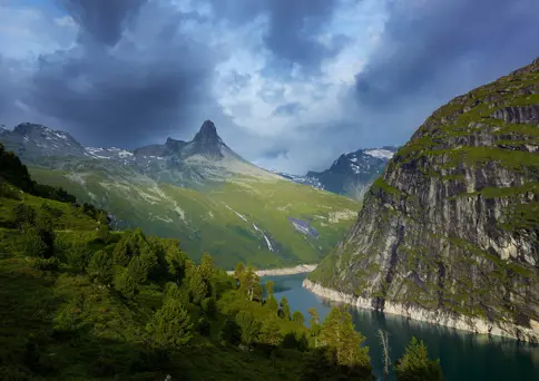 Lake Zervreila Graubunden Tourism Stefan Schlumpf